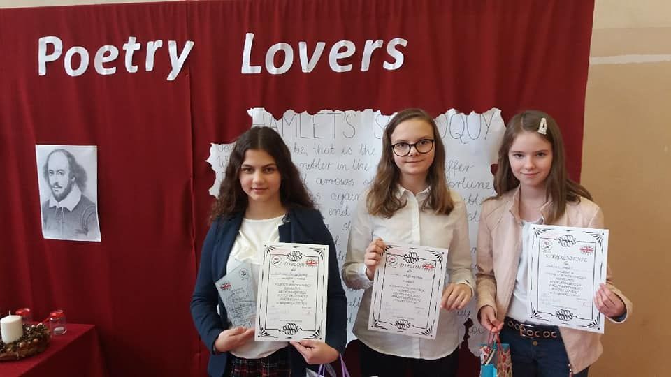 V Poetry Lovers